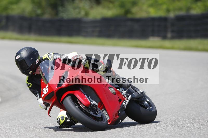 Archiv-2025/27 12.06.2025 Ducati Schweiz Trackday Warmup  ADR/gelb-jeaune/36